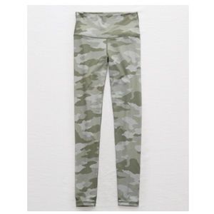 American Eagle High Waisted Camo Leggings